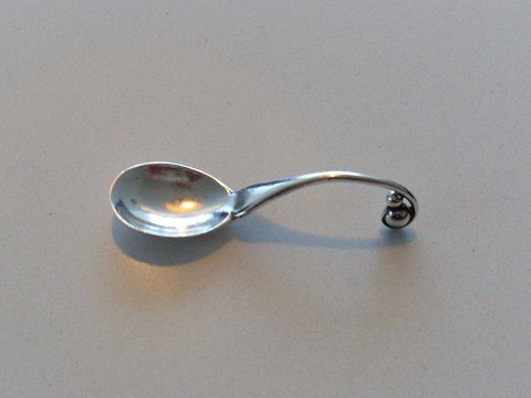 Georg Jensen ornamental saltske no, 110.Produceret mellem 1930-45