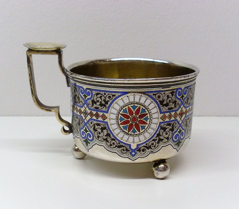 Russisk te glasholder af sølv og emalje.Moskva 1871