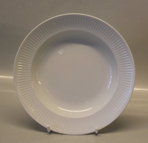 14064 Plate, deep 21 cm / 8 1/4"
 Royal Copenhagen  Georgiana