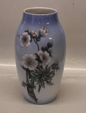 Bing & Grøndahl B&G 288-5243 Vase med hvide blomster 25 cm
