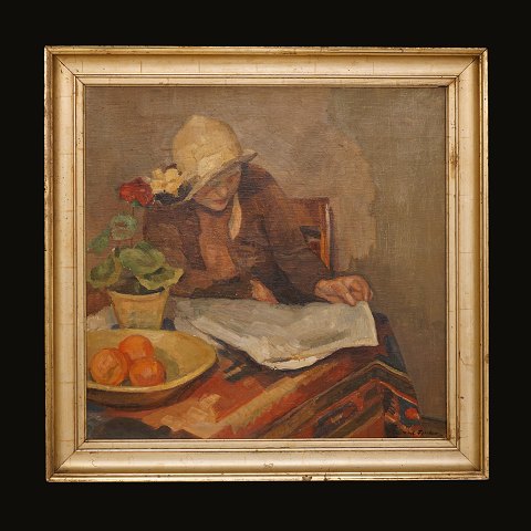 Carl Fischer, 1876-1953: Læsende kvinde. Olie på 
lærred. Signeret. Lysmål: 67x68cm. Med ramme: 
55x56cm