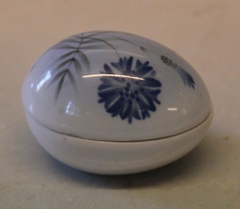 B&G Porcelain B&G 2457-693 Annual Easter Egg 1989 Corn Flower (Demeter) 4 x 6 cm 
Limited Edition # 5 of 5000
