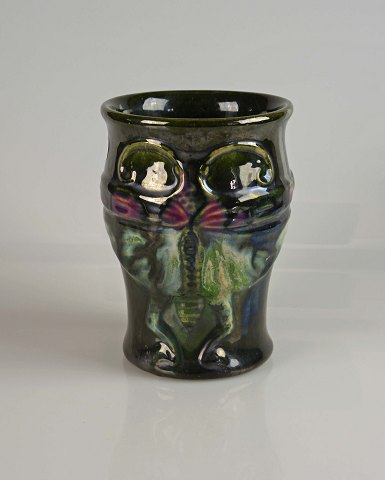 Michael Andersen
Keramik vase
m/sommerfugl