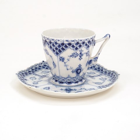 Royal Copenhagen: A set of 6 blue fluted full lace 
coffee cups 1036. H: 7cm