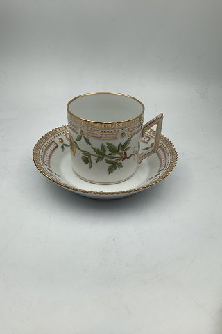 Royal Copenhagen Flora Danica Chocolate Cup No 054(3513)