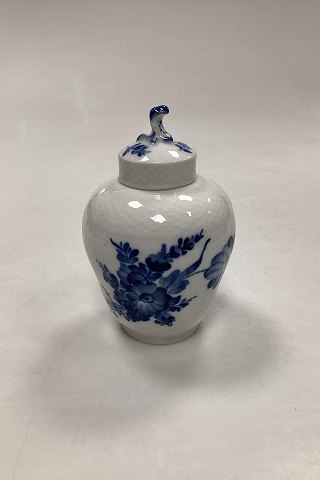 Royal Copenhagen Blå Blomst Svejfet Tekrukke med låg No. 1684