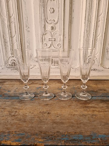 Christian 8. champagne glas