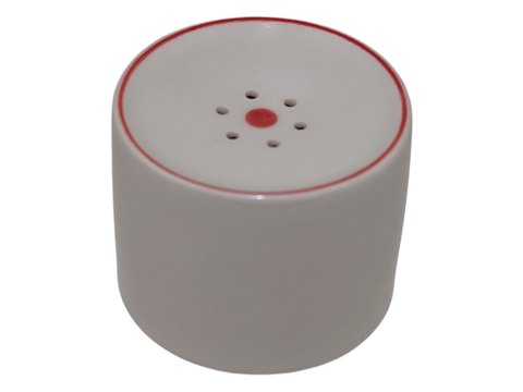 Red Line
Pepper shaker