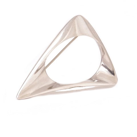 Henning Koppel für Georg Jensen Brosche aus 
Sterlingsilber #375. Masse: 5,7x4,1cm