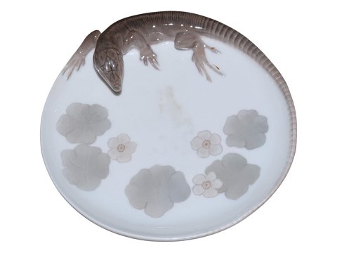 Bowls<br>Dishes
