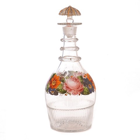 Emaljedekoreret karaffel ca. år 1860-80. H: 22,5cm