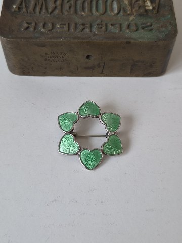 Volmer Bahner vintage heart brooch in sterling silver and green enamel