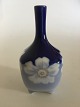 Royal Copenhagen Art Nouveau Vessel Vase No. 367/135 med Blomster dekoration