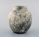 Richard Uhlemeyer, German ceramist.
Ceramic Vase, beautiful crackled glaze in shades of gray.