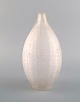 Lalique Acacia vase i kunstglas med blade i relief. Dateret efter 1945. 
