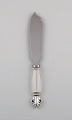 Georg Jensen Acanthus cake knife in sterling silver and stainless steel.
