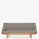 Roxy Klassik 
præsenterer: 
Poul 
Volther / 
Klassik Studio
Volther Daybed 
med stel af 
oileret eg med 
hynder i ...