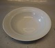 604 Dyb tallerken 17.7 cm og 605 Dyb tallerken ca 22 cm, glat  Royal Copenhagen 
hvid glat Magnolia uden relief