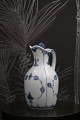 Royal Copenhagen Blue Fluted Vinegar Jug with Lid and Handle.
RC# 1/1180.
From 1923-28...