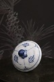 Royal Copenhagen Blue Fluted Plain lid for chocolate pot. 
Decoration number: 1/34...