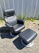 Lænestol med 
fodskammel
 Kr. 1500,-