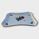 Royal 
Copenhagen
Let saksisk 
blomst
Bakkefad
#493/ ...