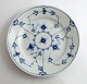 Bing & Gröndahl. Blau. Frühstücksteller. Modell 618. Durchmesser 19,5 cm. (1 
Wahl).