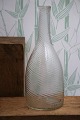 K&Co. 
præsenterer: 
Antik , 
svensk karaffel 
i snoet 
mundblæst 
glas...