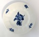Lundin Antique 
presents: 
Royal 
Copenhagen. 
Blue flower. 
Cake plate. 
Model 8518. 
Diameter 17.5 
cm. (2 quality)