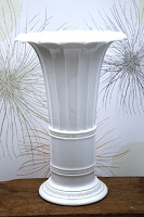 item no: Hvid Hetsch vase