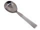 Georg Jensen BernadotteStor serveringsske 22,3 cm.