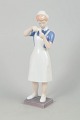 L'Art præsenterer: Bing & Grøndahl sygeplejerske figur.