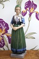 K&Co. præsenterer: Dahl Jensen porcelæns figur af Hedebo pige i dansk folkedragt.DJ-1142...