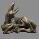 Antik Damgaard-Lauritsen præsenterer: Hugo Liisberg; Bronzefigur af dådyr med kid, fra L. Rasmussen bronze støberi
