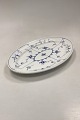 Danam Antik præsenterer: Royal Copenhagen Musselmalet riflet Hotel Serveringsfad No. 2274