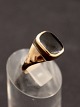 Middelfart Antik præsenterer: 8 karat guld ring med onyx