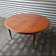 Kinnerup Antik & Porcelæn præsenterer: Hvidt og Mølgaard Sofaborg100 cm
