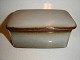 Sonja, Butter dish with lid, Søholm Bornholms keramik.H 6.5 x W 14.5 x L 10 cm.