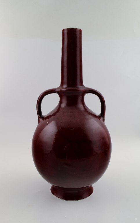 Royal Copenhagen Bode Willumsen unique oxblood glaze stoneware vase in antique 
Greek style.