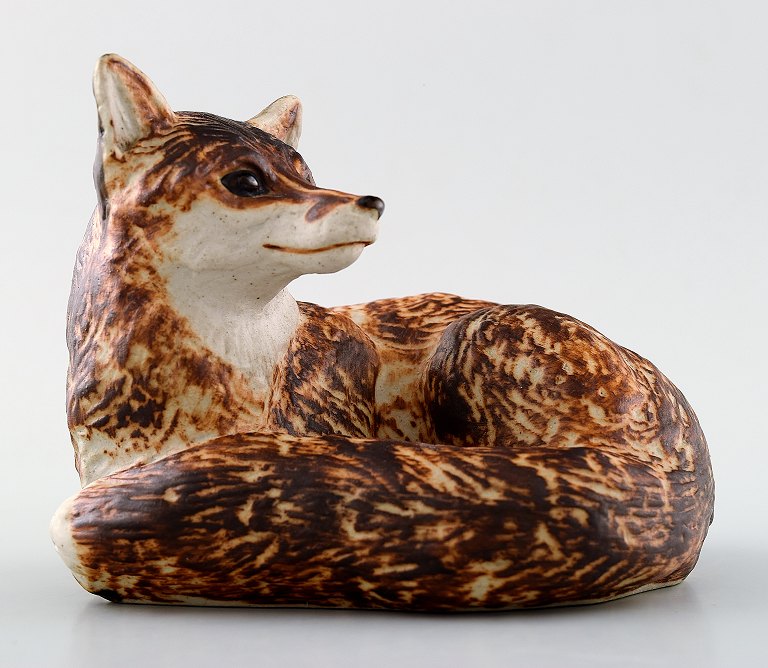 Rare Royal Copenhagen stoneware number 22752 Fox by Gudrun Lauesen.