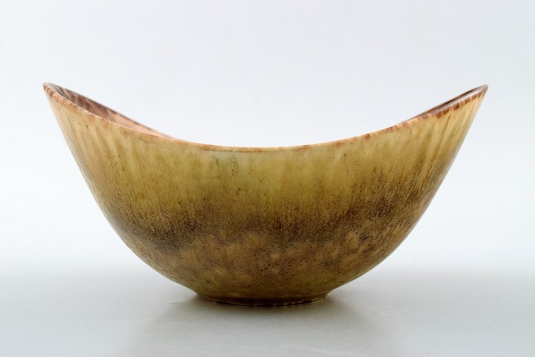 Rörstrand / Rorstrand, Gunnar Nylund ceramic bowl.
