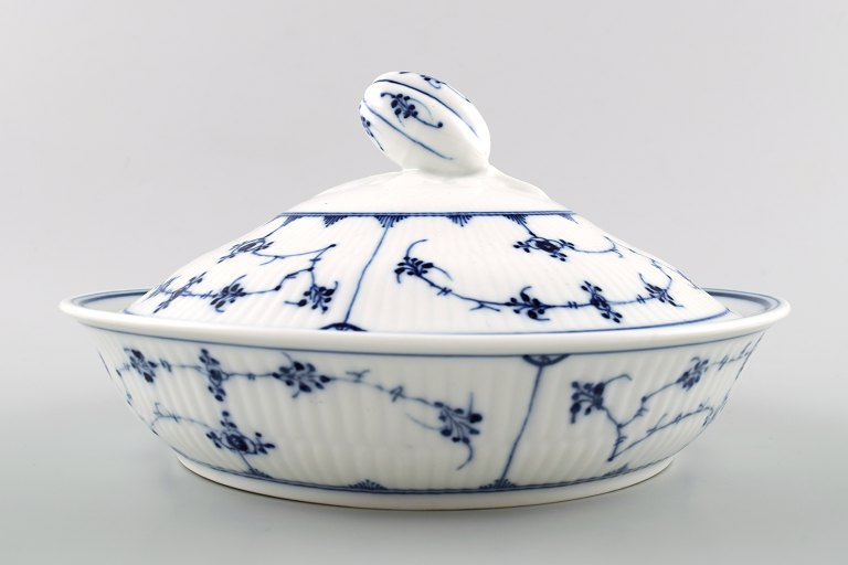 Rare Bing & Grondahl /B&G fluted lid tureen.
1870s.