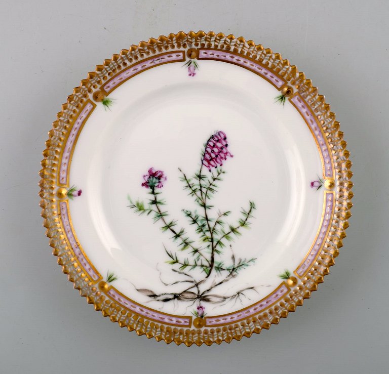 Royal Copenhagen Flora Danica dessert plate.
