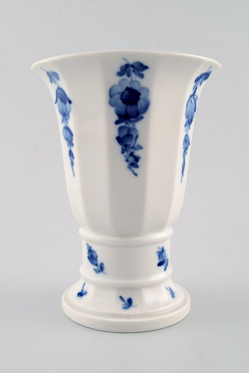 Royal Copenhagen Blue Flower Angular, vase.
Decoration Number 10/8601.