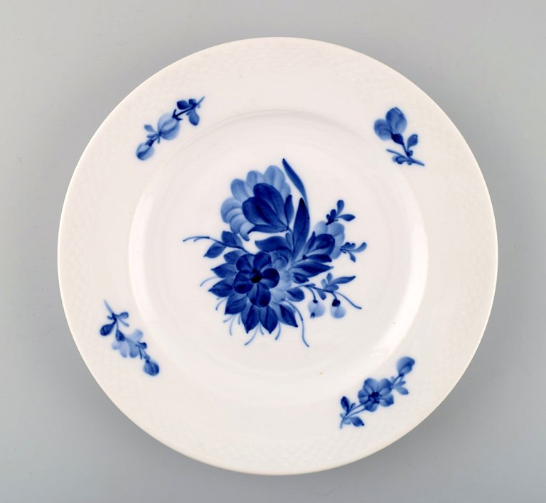 Blue flower 4 lunch plates from Royal Copenhagen.
Decoration number 10/8096.