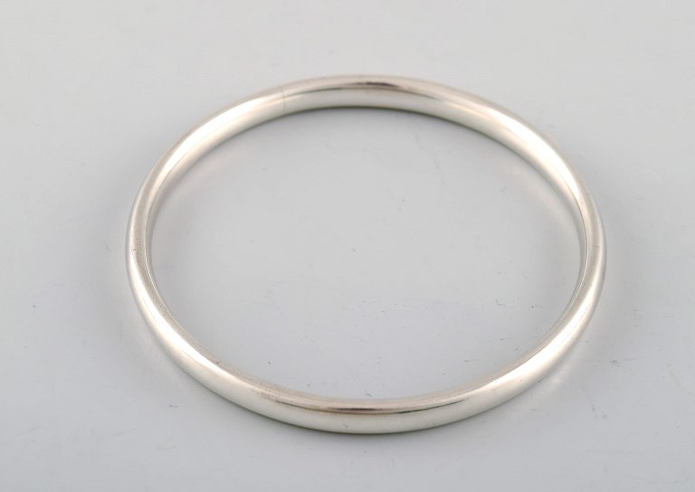 Just Andersen b. Godhavn, Greenland 1884, d. Glostrup 1943.
Bracelet of Sterling Silver, 1950s. Design 637.