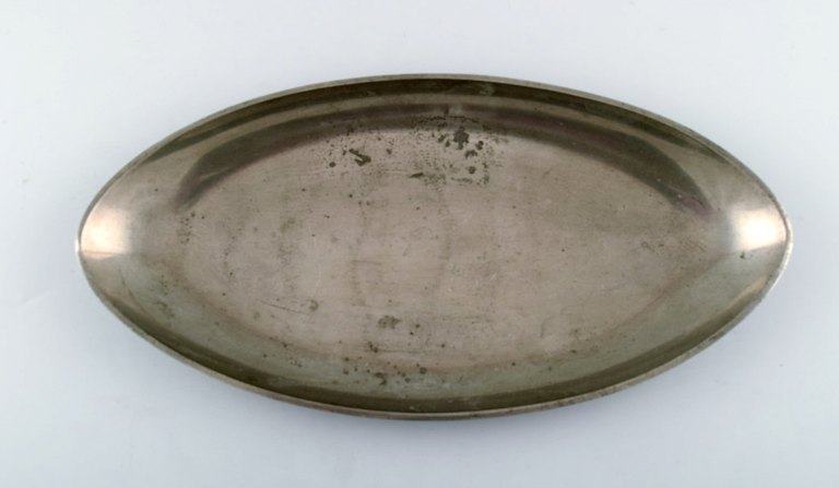 Just Andersen Art Deco large pewter dish, Denmark 1930 s.
