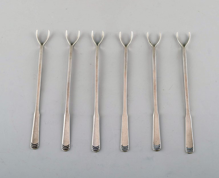 Hans Hansen silverware number 15. A set of six cocktail picks / nut picks in 
silver (830). 1930/40