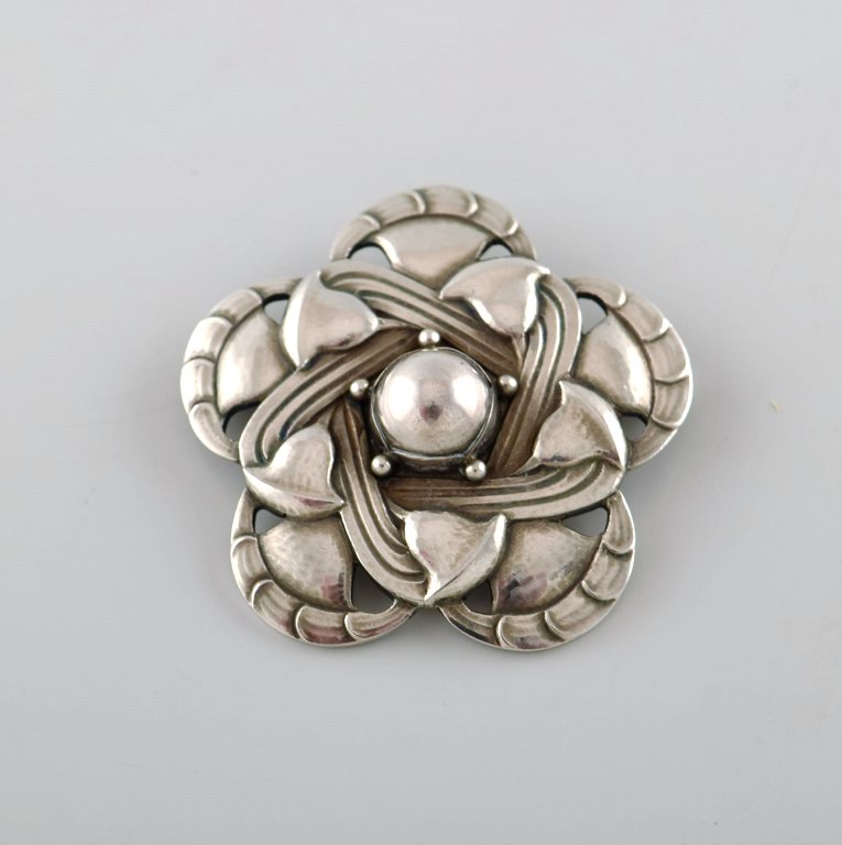 Rare art noveau brooch in sterling silver by Georg Jensen. Design number 12.