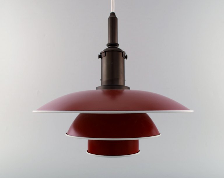 Poul Henningsen 1894-1967. PH 3½-3 pendant with brass socket.